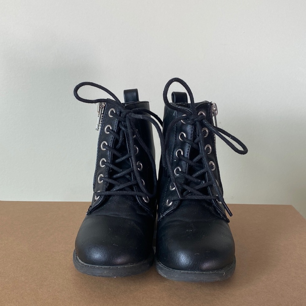 Girl’s Lace Up Black Boots